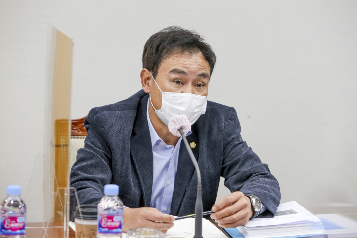 20201020-014[AP7U0843-제244회 임시회 의회운영위원회 소관 2021년도 주요업무계획안 보고.JPG