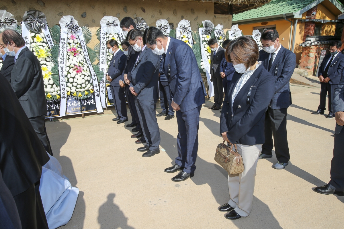 20201026-014[AP7U1465-박정희대통령 41주기 추모제.JPG