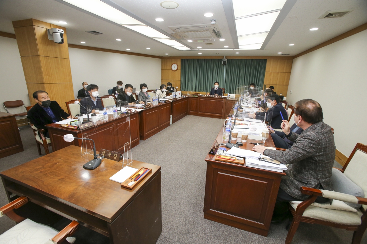 20201210-003[AP7U4749-제245회 정례회 예산결산특별위원회 2021년도 예산안 및 기금운용계획안 심사활동.JPG