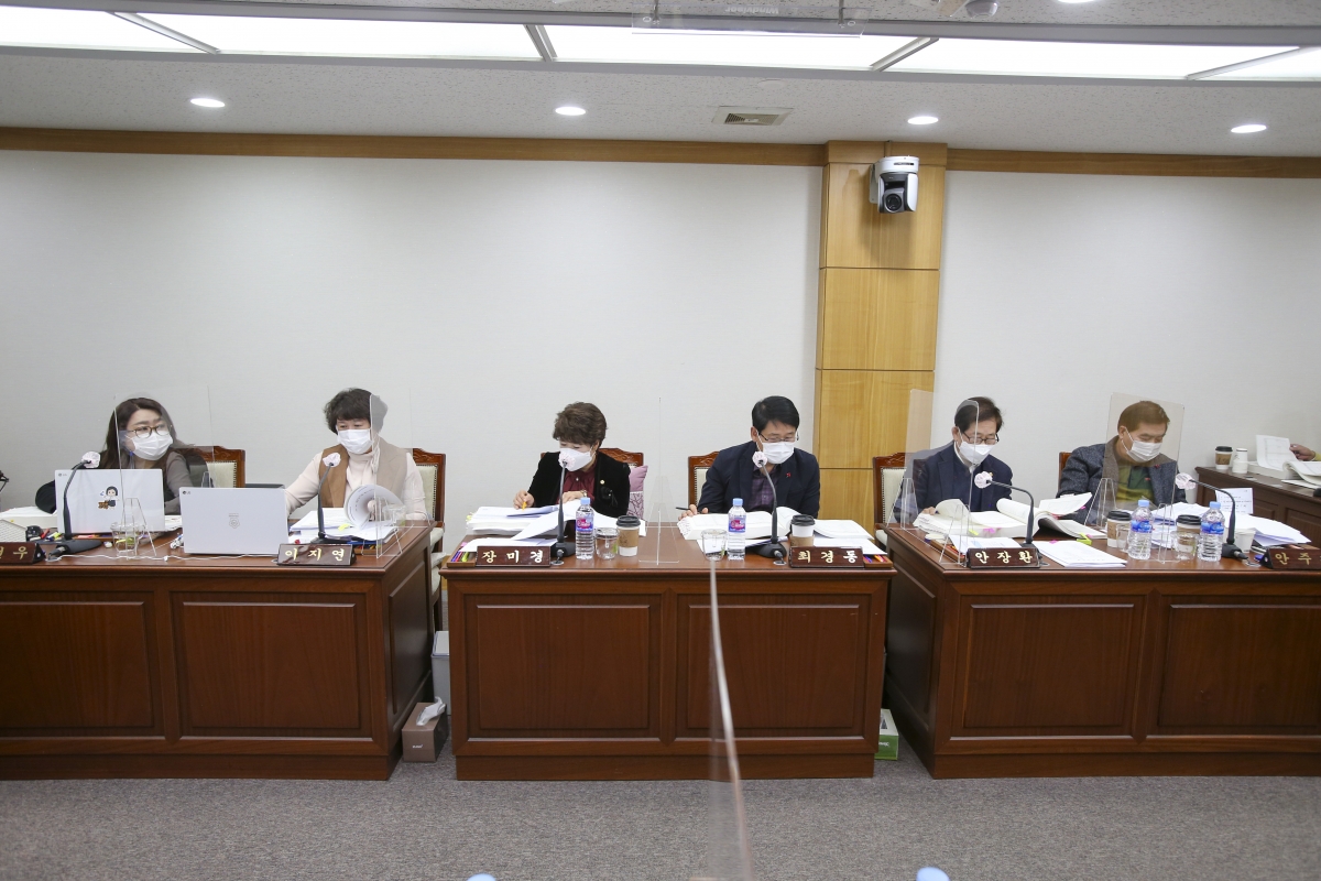 20201207-016[AP7U4519-제245회 정례회 예산결산특별위원회 2021년도 예산안 및 기금운용계획안 심사활동.JPG