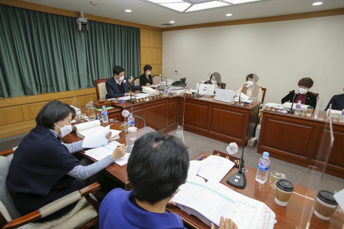 20201207-014[AP7U4484-제245회 정례회 예산결산특별위원회 2021년도 예산안 및 기금운용계획안 심사활동.JPG