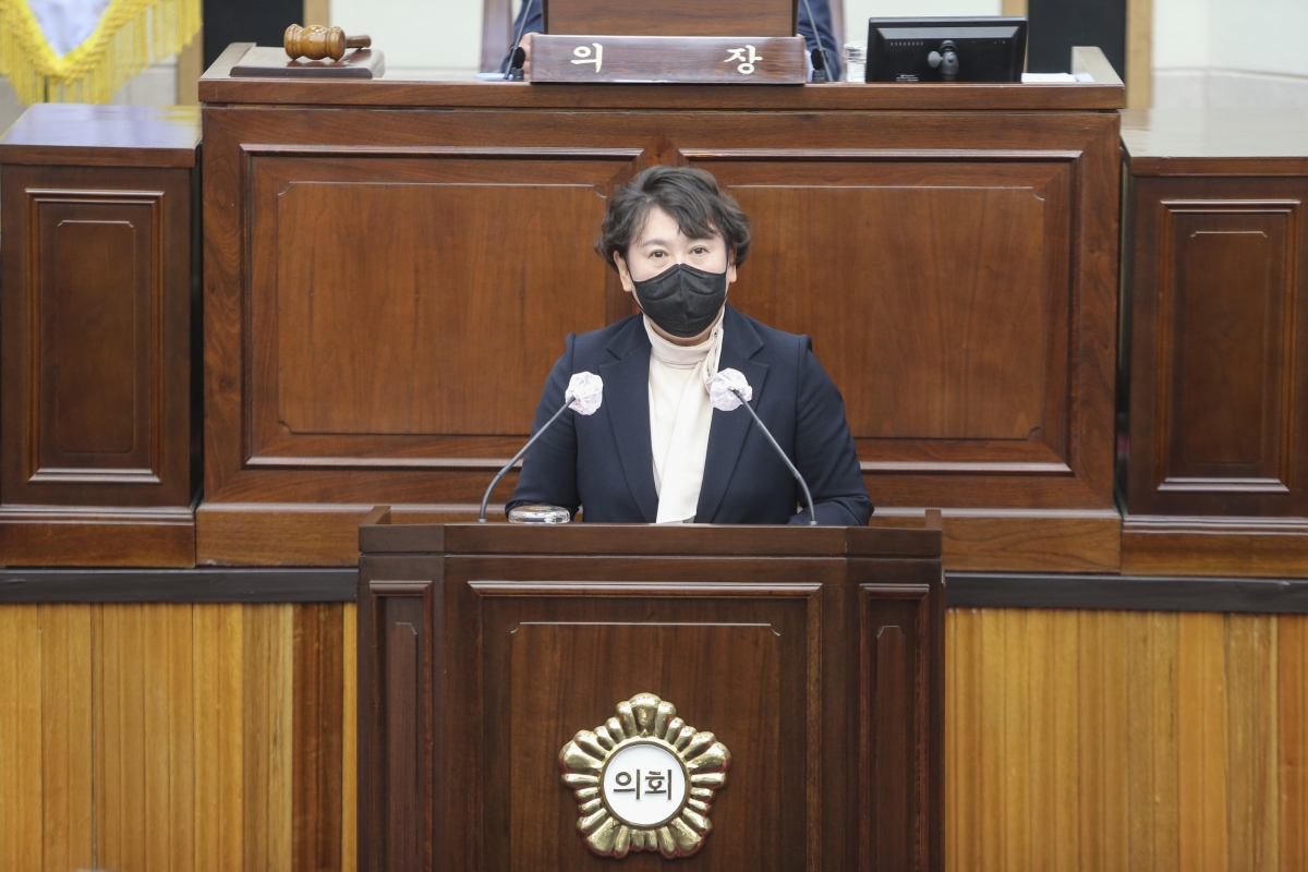 20201217-006[AP7U5360-제245회 정례회 제3차 본회의시 이지연 의원 5분자유발언.JPG