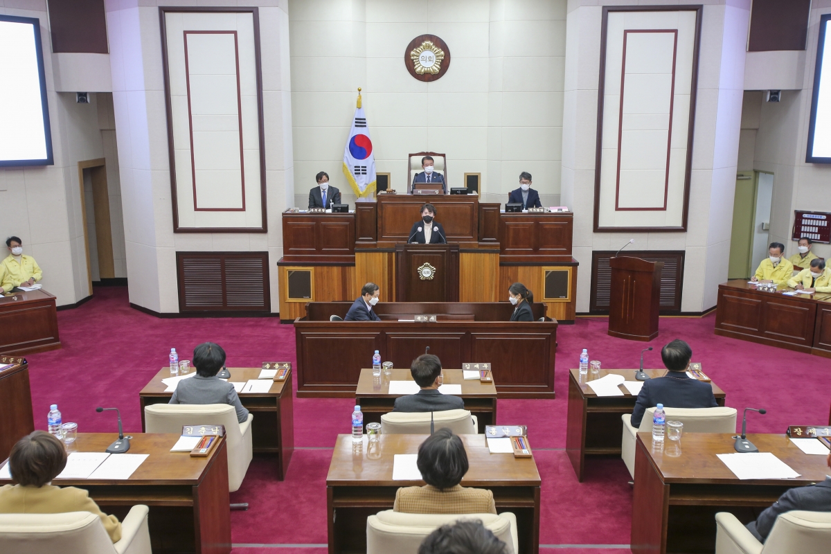 20201217-011[AP7U5373-제245회 정례회 제3차 본회의시 이지연 의원 5분자유발언.JPG