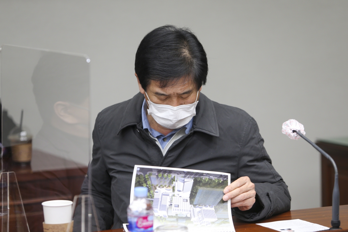 20210203-036[AP7U7052-제246회 임시회 산업건설위원회 간담회 개최-홍경구 단국대학교 교수.jpg