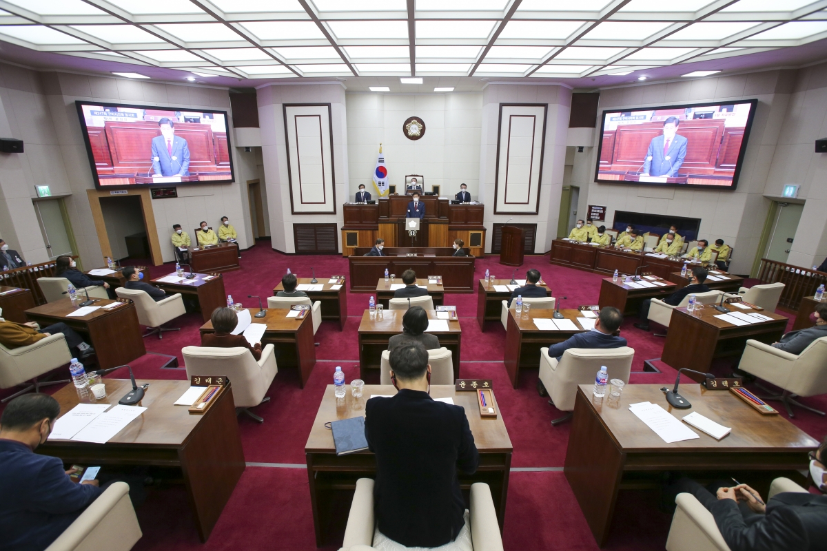 20210304-014[AP7U8072-제247회 임시회 제1차 본회의시 김영길 의원 5분 자유발언.jpg