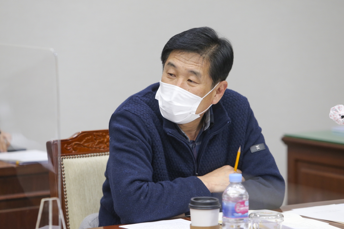 20210305-018[AP7U8334-제247회 임시회 산업건설위원회 조례안 심사활동.jpg