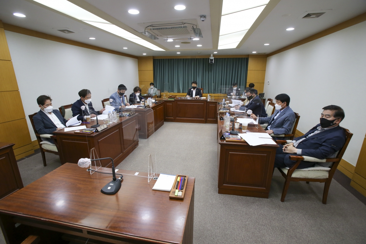 20210412-003[AP7U9855-제248회 임시회 의회운영위원회 행정사무감사 계획서 작성.jpg