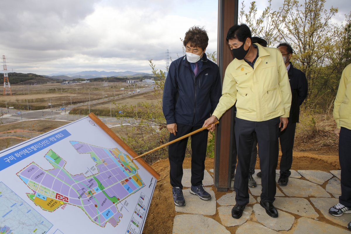 20210413-102[IMG_8125-제248회 임시회 산업건설위원회 국가5산업단지 조성사업 현장방문 활동.jpg