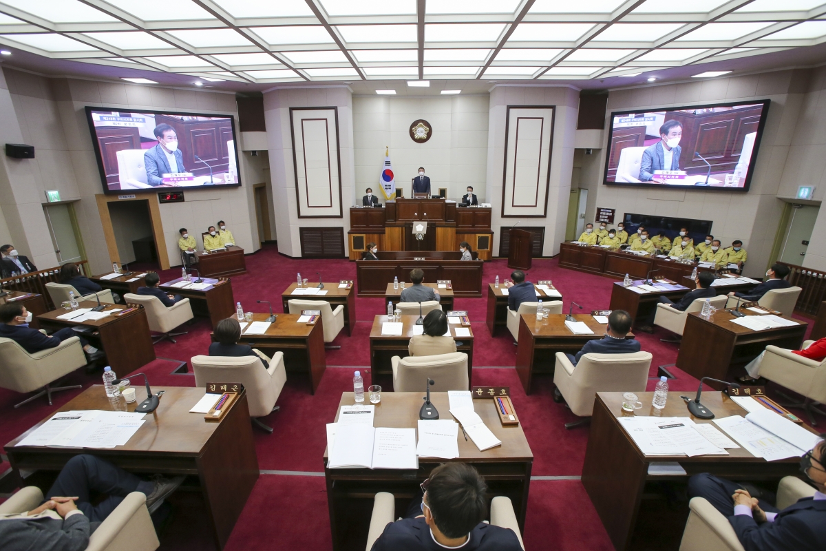 20210414-032[AP7U0400-제248회 임시회 제2차 본회의시 김재우 의원 의사진행발언.jpg