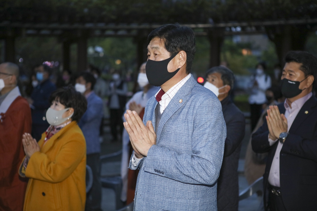 20210416-012[IMG_8185-불기2565 부처님 오신날 점등식.jpg