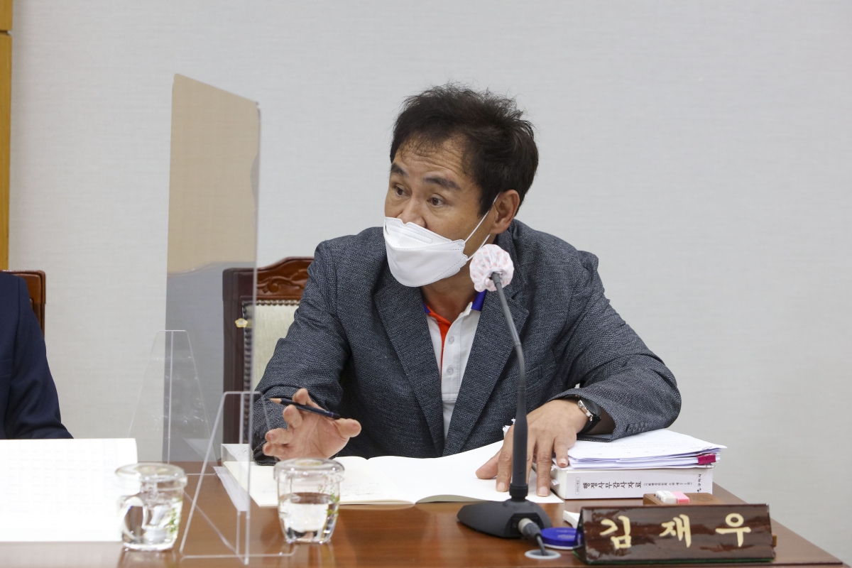 20210603-014[IMG_9034-제250회 정례회시 의회운영위원회 소관 행정사무감사 활동.jpg