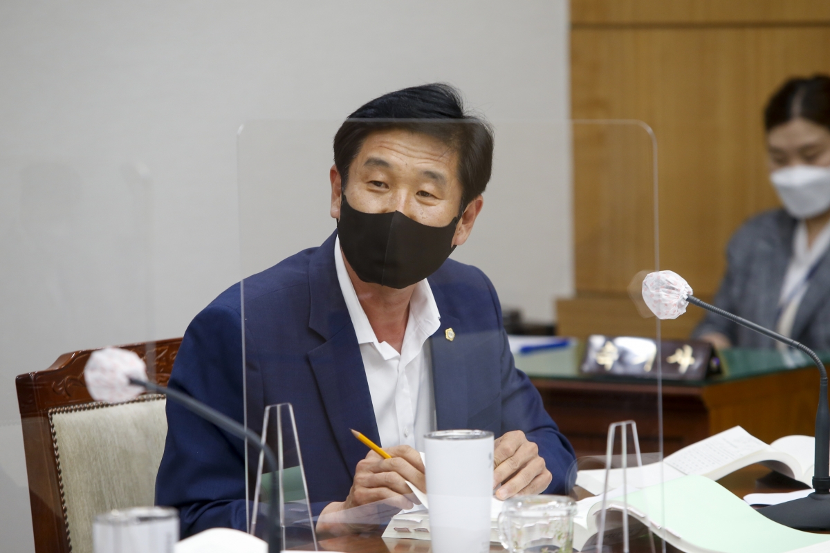 20210607-028[_P7U0826-제250회 정례회시 산업건설위원회 소관 행정사무감사 활동.jpg