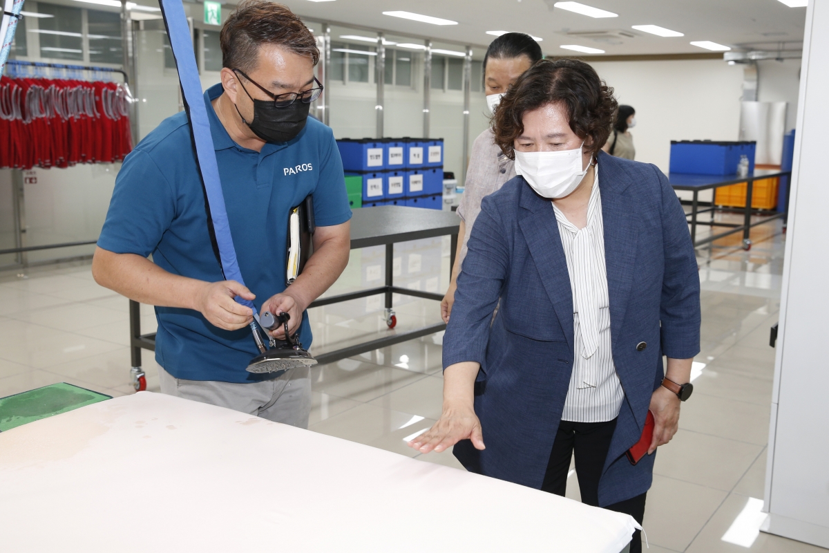 20210715-067[_P7U4107-구미시 노동자 작업복 공동세탁소 개소식.JPG