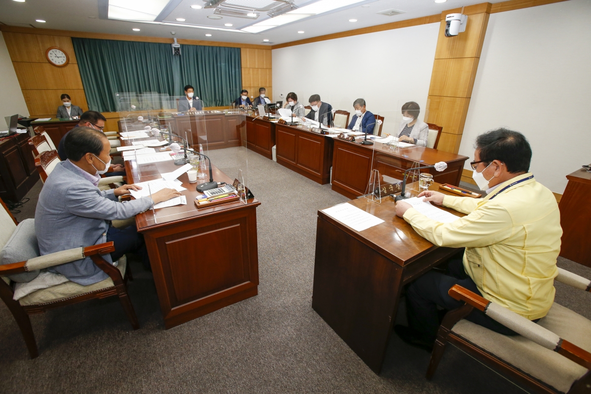 20210719-011[_P7U4316-제251회 임시회 산업건설위원회 조례안 심사활동.jpg