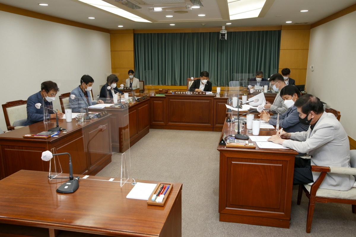 20210902-002[_P7U4686-폐회중 의회운영위원회 활동.jpg