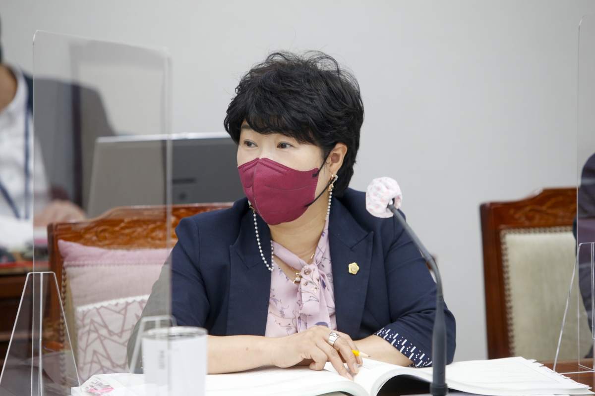 20210914-027[_P7U5541-제252회 임시회 예산결산특별위원회 2021년도 제2회 추가경정예산안 심사활동.jpg