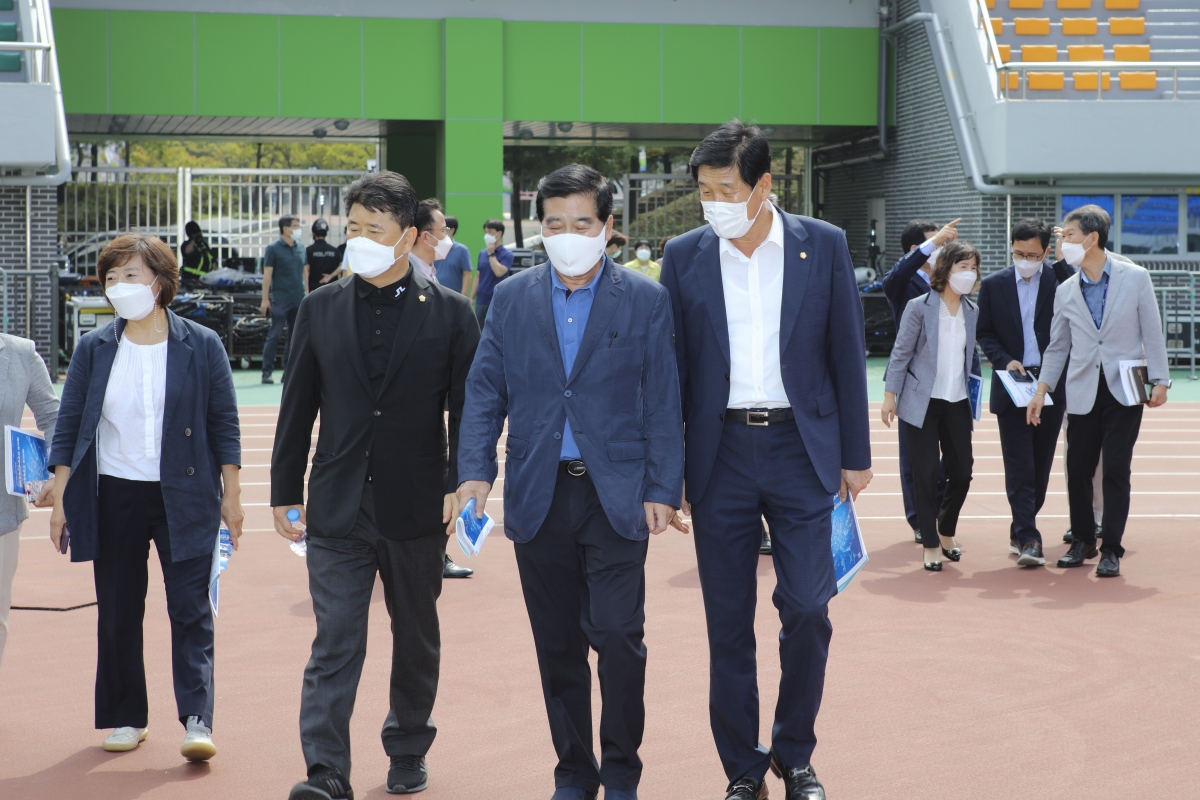 20210929-049[IMG_9708-1-구미시의회 의원 제41회 전국체전 준비 현장 설명회.jpg