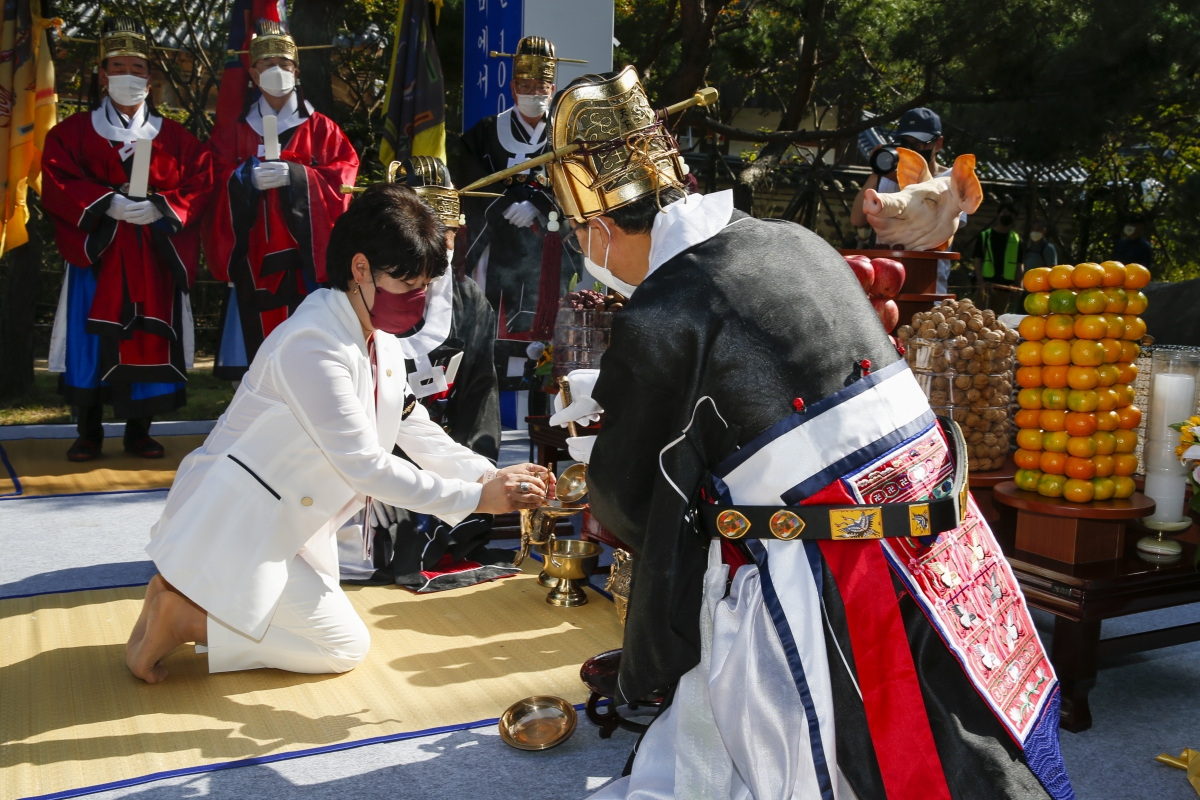 20211003-018[_P7U6341-제41회 전국장애인체육대회 성화 채화식.jpg