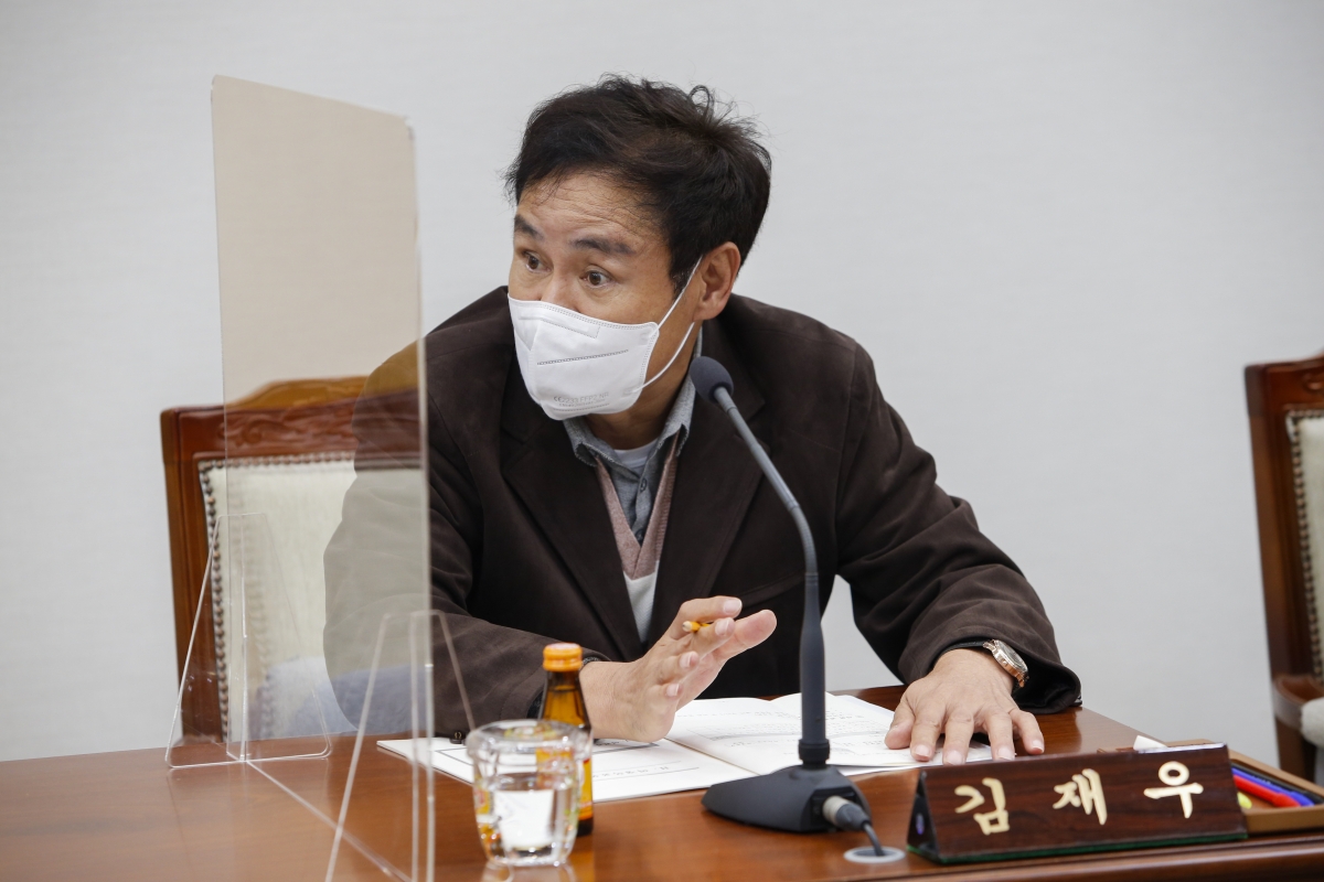 20211027-004[_P7U9124-제253회 임시회시 의회운영위원회 소관 2022년도 주요업무계획안 심사활동.jpg