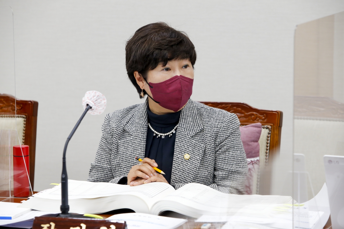 20211129-034[_P7U1704-제253회 정례회시 기획행정위원회 소관 2022년도 예산안 예비심사활동.jpg