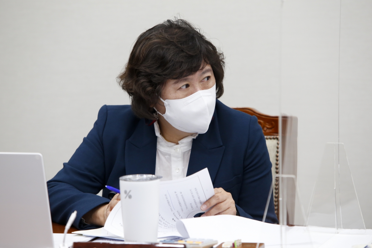 20211126-024[_P7U1356-제254회 정례회 산업건설위원회 조례안 심사활동.jpg