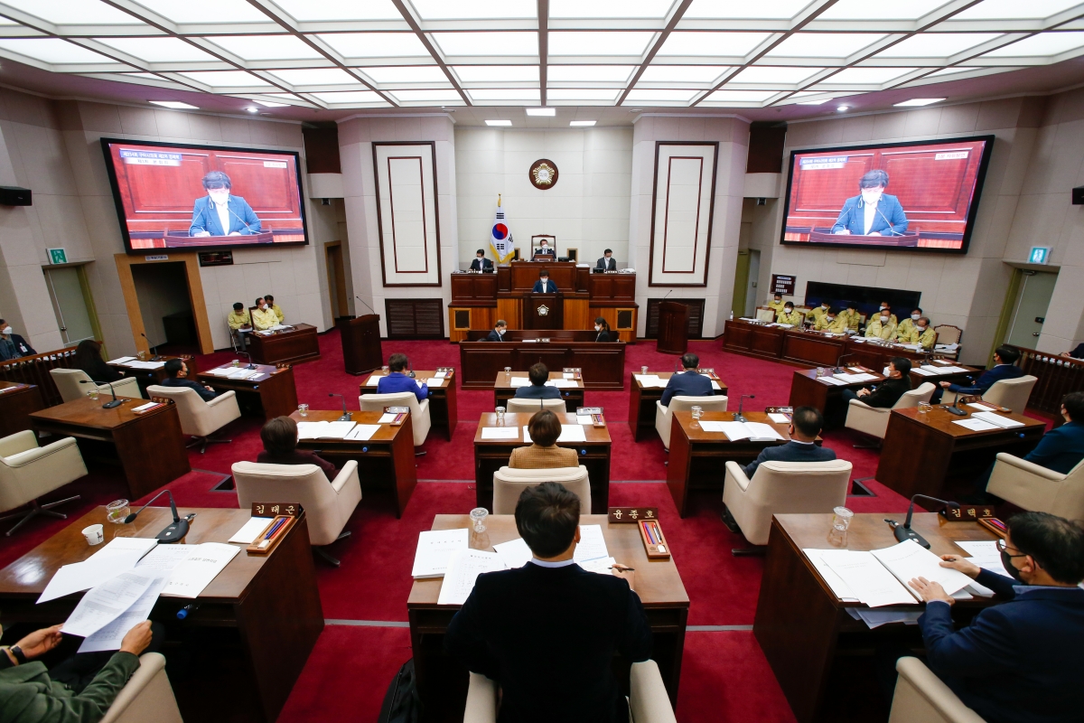 20211217-009[_P7U3590-제254회 정례회 제3차 본회의시 이지연 의원 5분 자유발언.jpg