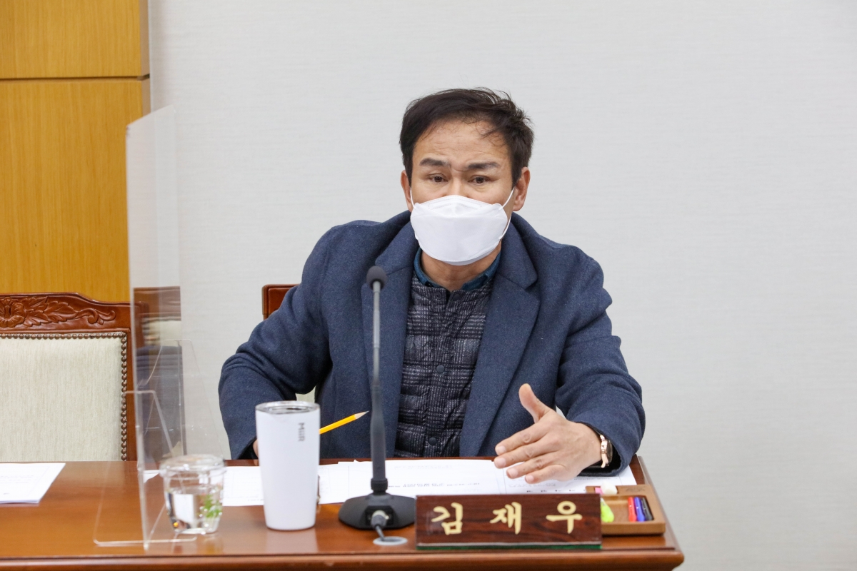 20220112-019[IMG_0499-폐회중 의회운영위원회 활동.jpg