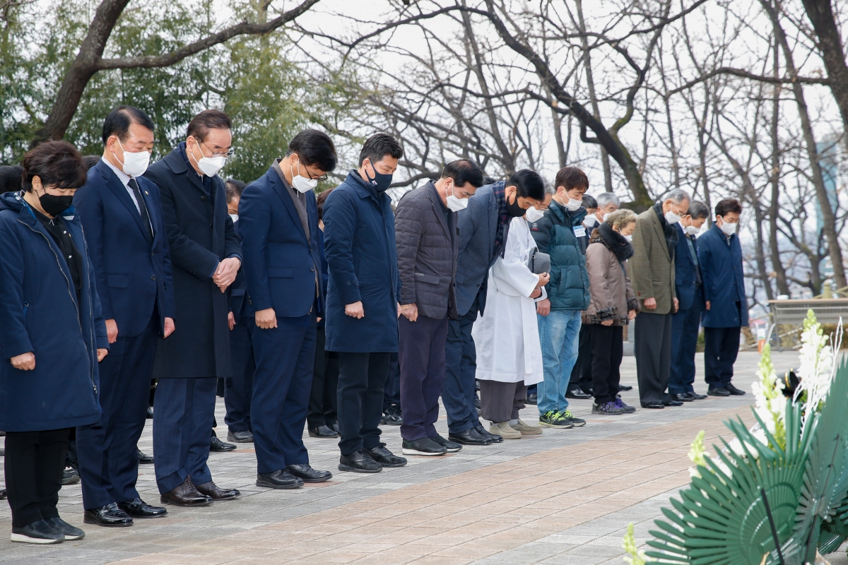 20220301-090[_P7U8651-3·1절 기념 애국지사 13위 추념.jpg