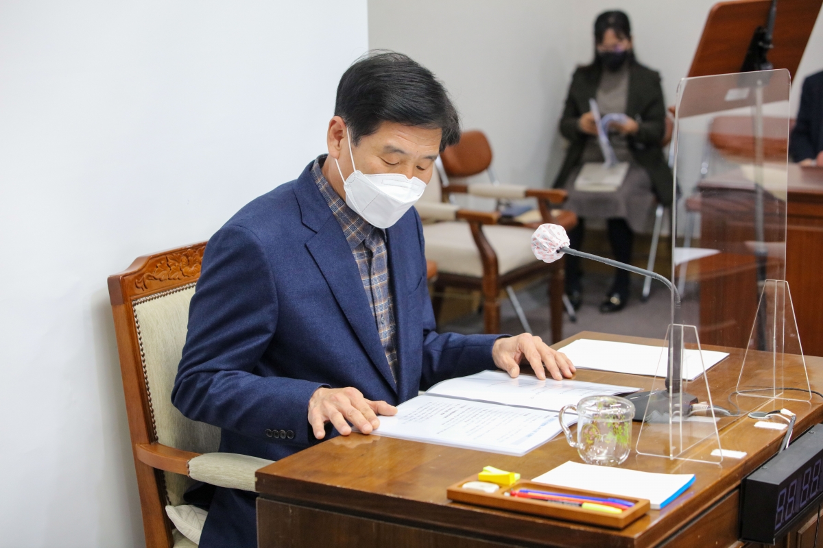 20220316-039[IMG_0254-제256회 임시회시 산업건설위원회 조례안 심사활동.jpg