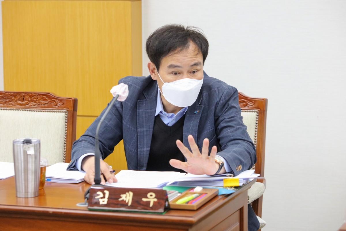 20220316-059[IMG_0210-제256회 임시회시 의회운영위원회 조례안 심사활동.jpg