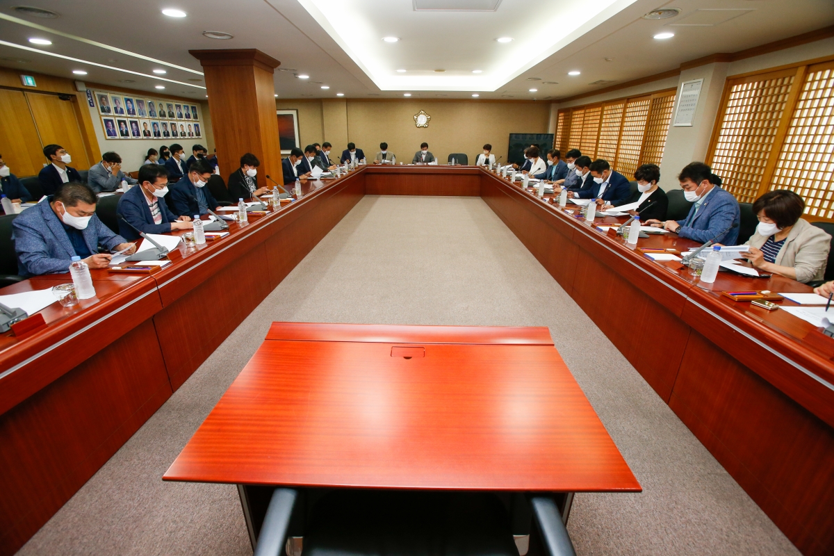 20220704-001[_P7U2509-구미시의회 전체의원 간담회.JPG