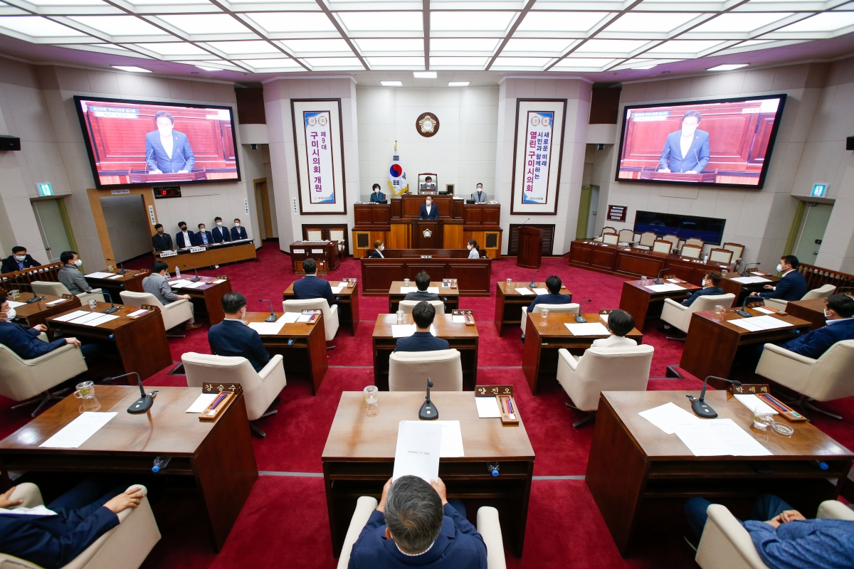 20220705-009[_P7U2688-제259회 임시회 제2차 본회의 기획행정위원장 선거시 김재우 의원 정견발표.JPG