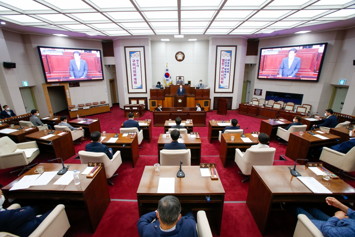 20220705-077[_P7U2902-제259회 임시회 제1차 본회의시 윤리특별위원장에 당선된 김영길 의원 당선 인사.JPG