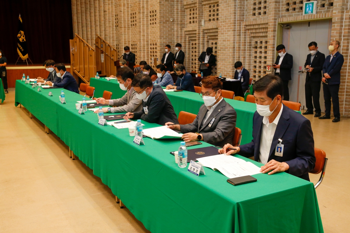 20220829-057[_P7U9579-민주평통 구미시협의회 제20기 지역대표 자문의원 위촉장 전수 및 간담회.JPG