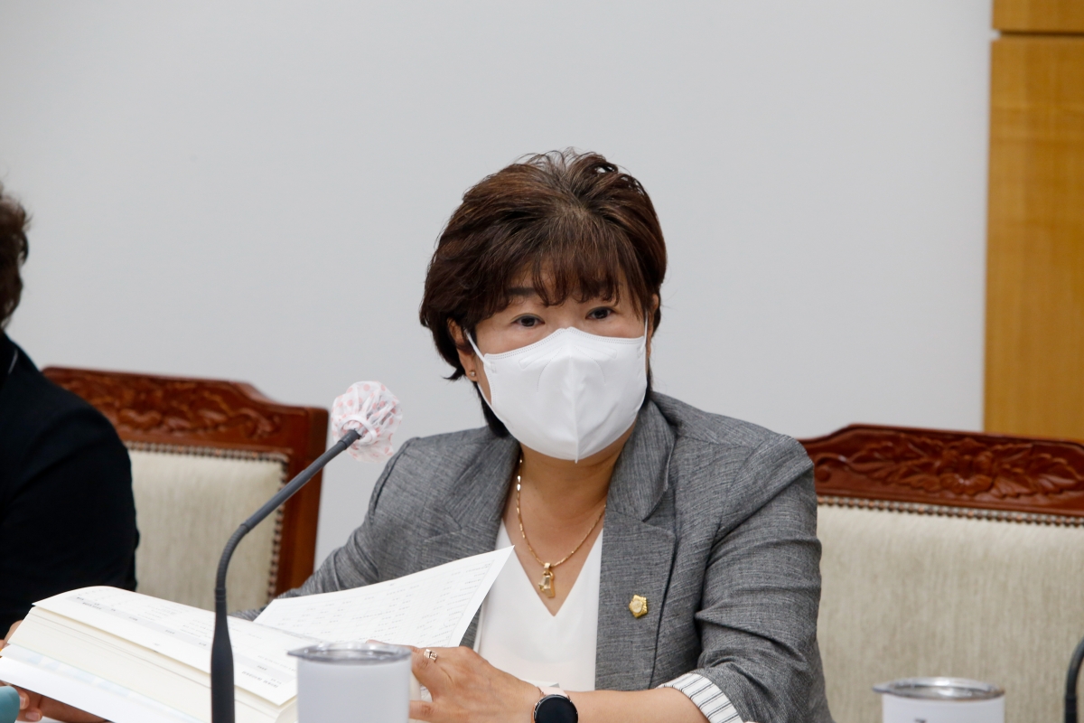 20220902-080[_P7U0389-제261회 제1차 정례회 제1차 산업건설위원회 소관 조례안 및 2021회계연도 세입·세출결산승인안 예비심사 활동.JPG