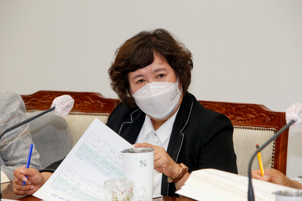 20220902-082[_P7U0396-제261회 제1차 정례회 제1차 산업건설위원회 소관 조례안 및 2021회계연도 세입·세출결산승인안 예비심사 활동.JPG