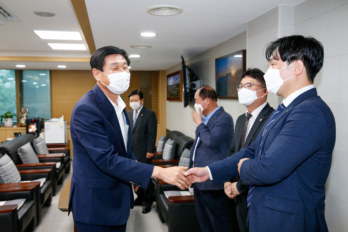 20220921-002[_P7U3018-구미시의회 윤리심사자문위원회 위원 위촉식.jpg