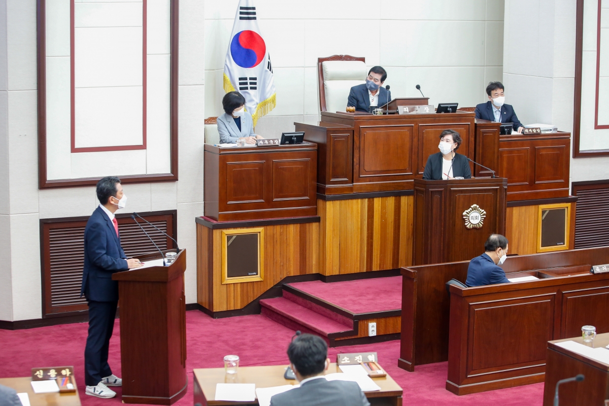 20220923-021[_P7U3431-제261회 제1차 정례회 제2차 본회의시 이지연 의원 시정질문.JPG