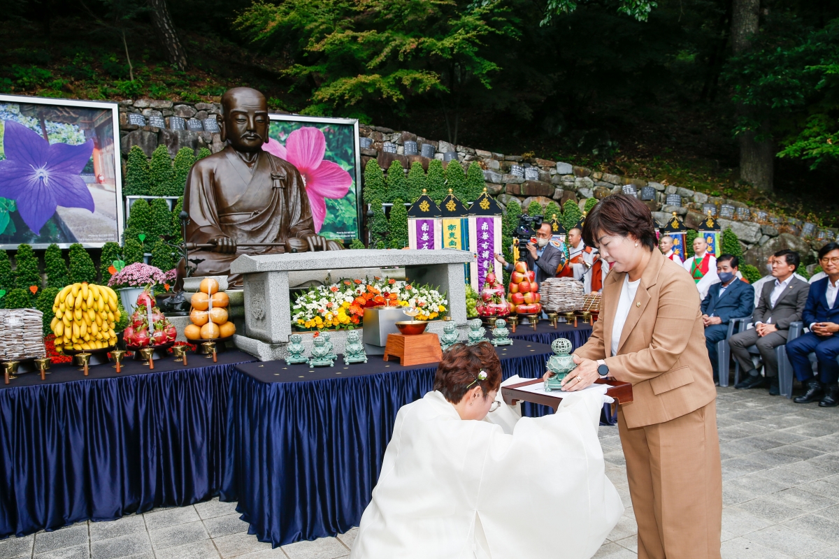 20221003-028[_P7U5201-1-2022 제6회 도리사 향문화 대제전.jpg