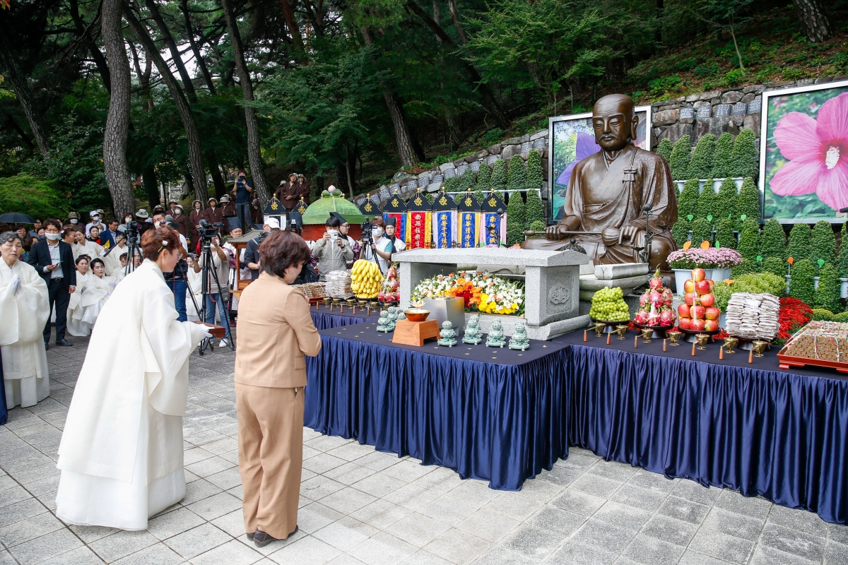 20221003-030[_P7U5204-1-2022 제6회 도리사 향문화 대제전.jpg