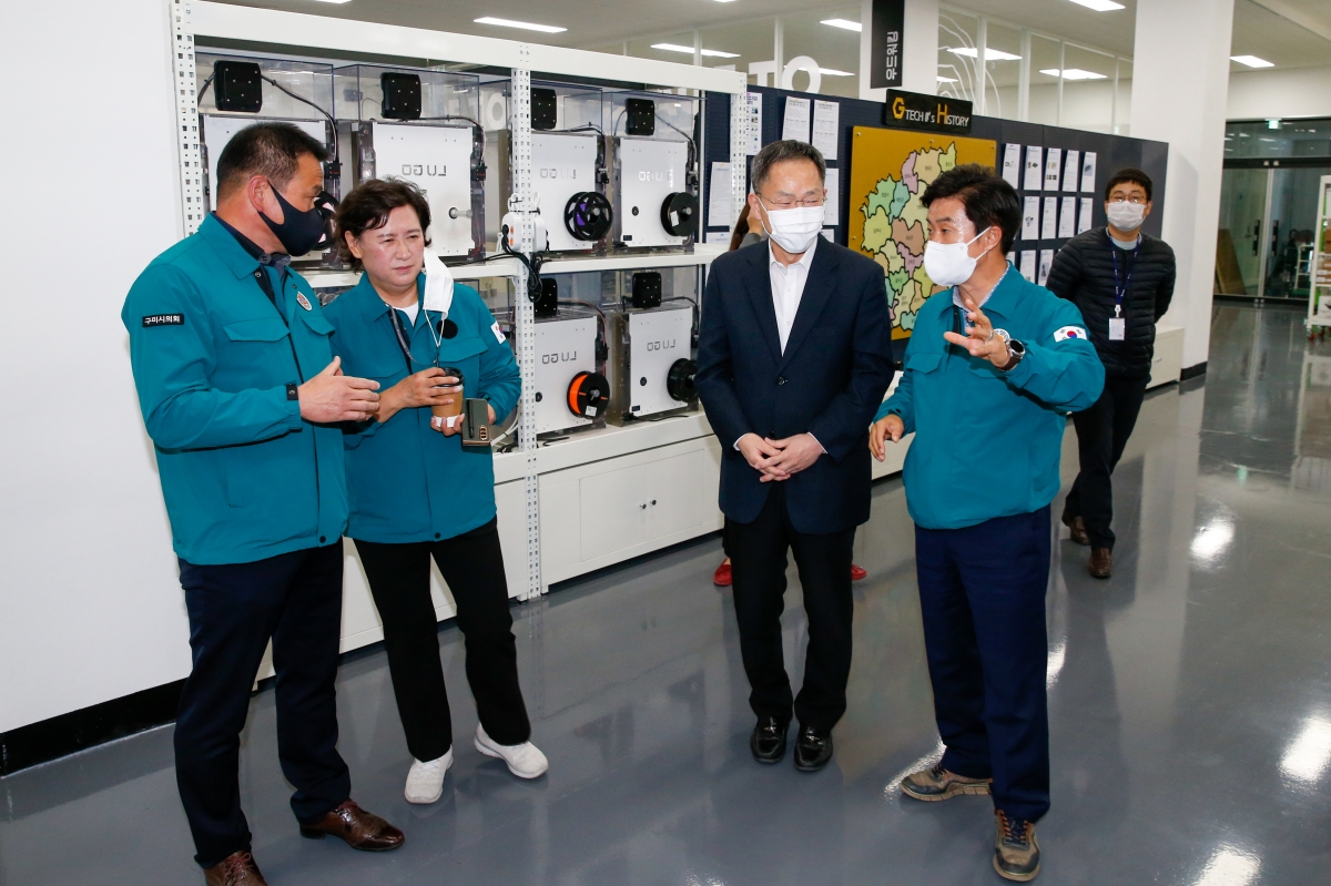 20221020-090[_P7U7666-제262회 임시회시 산업건설위원회 구미전자정보기술원 현장방문활동.JPG