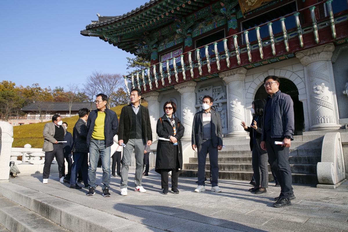 20221108-043[_P7U0571-1-폐회중 기획행정위원회 전남 영광군 백제불교 최초도래지 비교견학.jpg