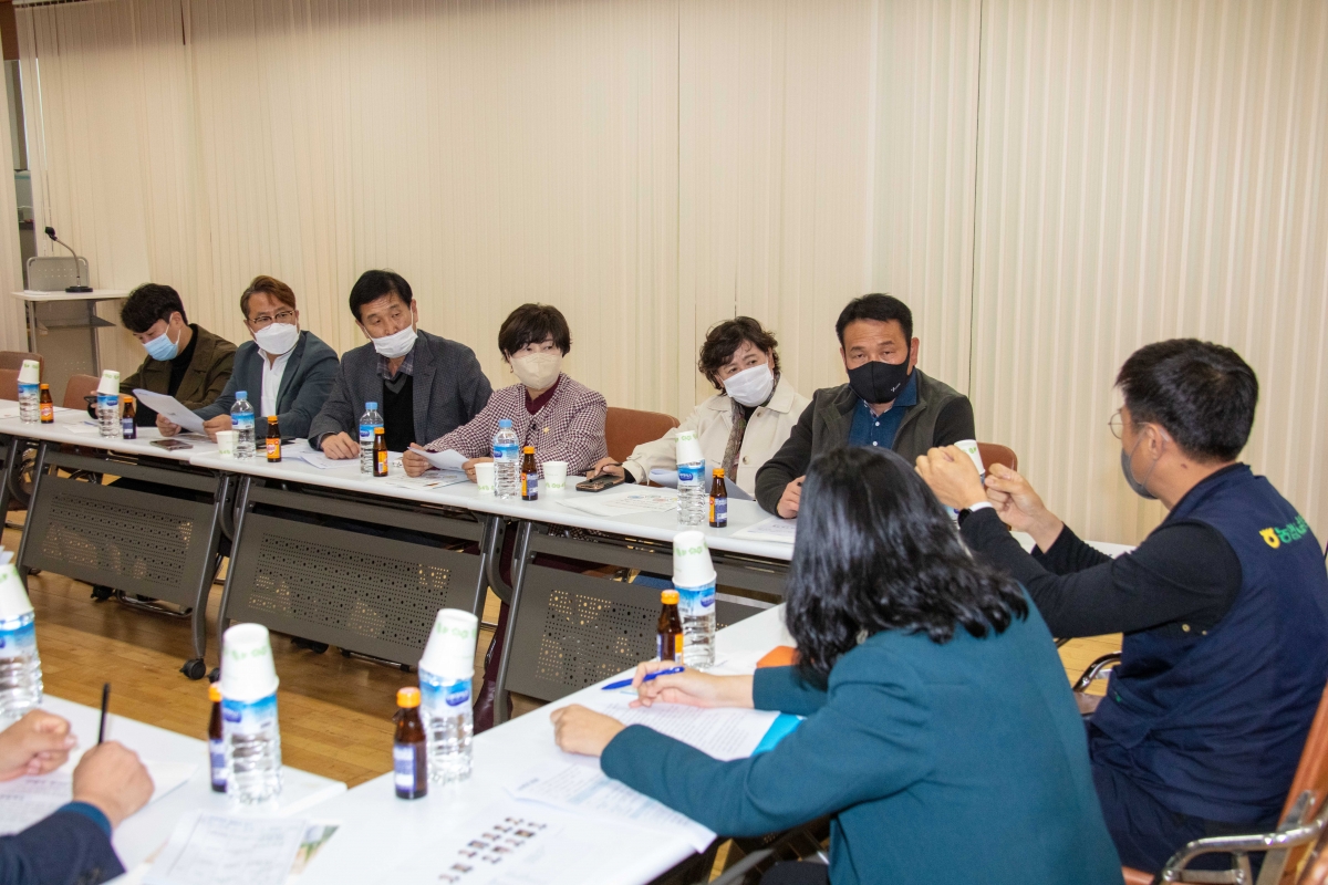 20221109-163[IMG_2875-폐회중 산업건설위원회 경남 김해시 농산물종합유통센터 비교견학.JPG