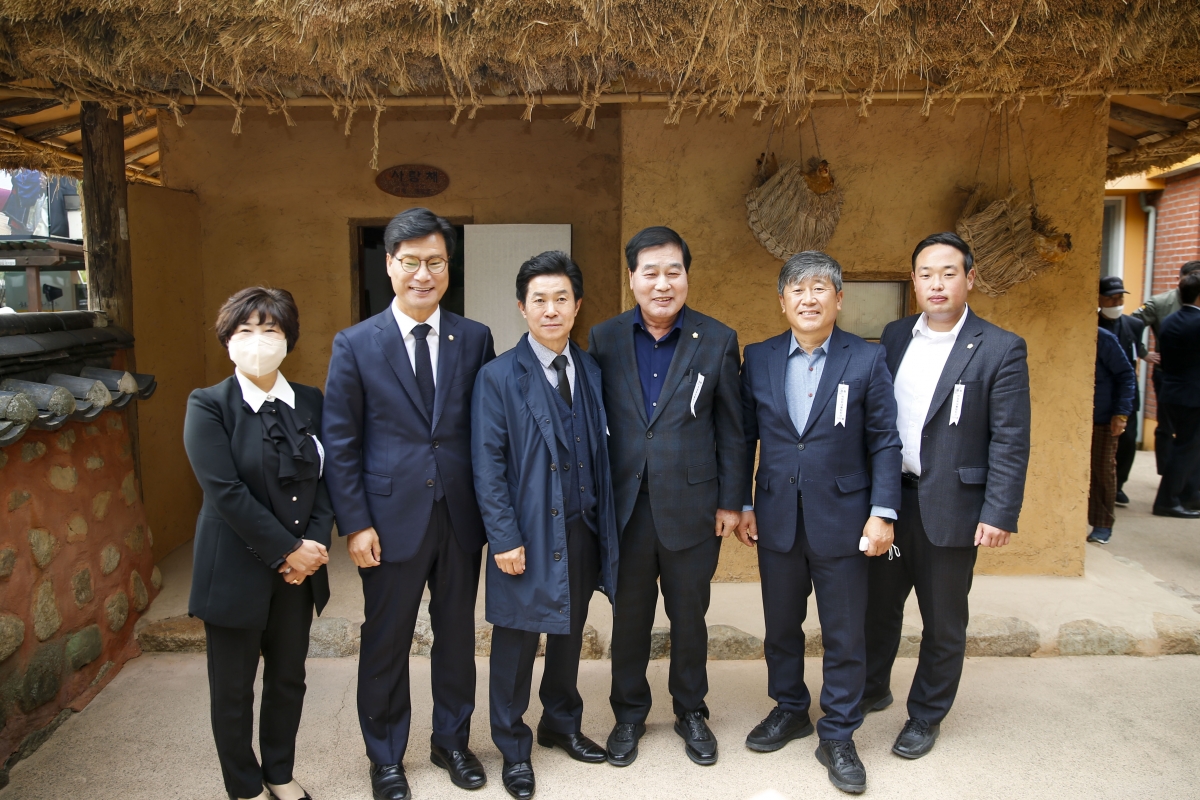 20221114-032[_P7U1044-1-박정희 대통령 탄신 105돌 숭모제.jpg