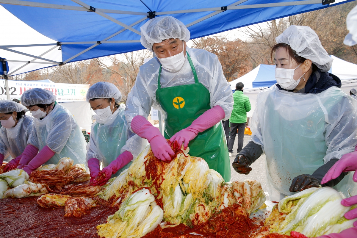 20221122-066[_P7U2177-1-2022 사랑의 김장담그기 행사.jpg