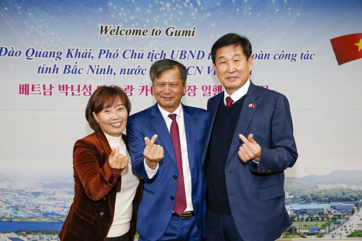 20221202-045[_P7U3927-1-베트남 박린성 다오 광 카이 부성장 구미방문 환영식.jpg