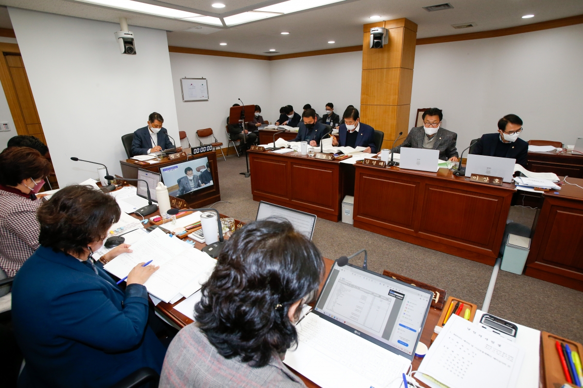 20221129-050[_P7U3242-제263회 구미시의회 제2차 정례회시 산업건설위원회 2023년도 예산안 및 기금운용계획안 예비심사활동.JPG