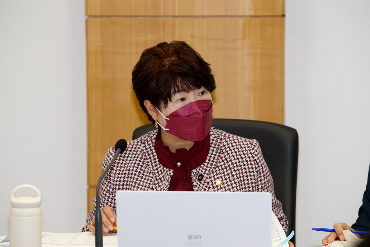 20221129-055[_P7U3259-제263회 구미시의회 제2차 정례회시 산업건설위원회 2023년도 예산안 및 기금운용계획안 예비심사활동.JPG