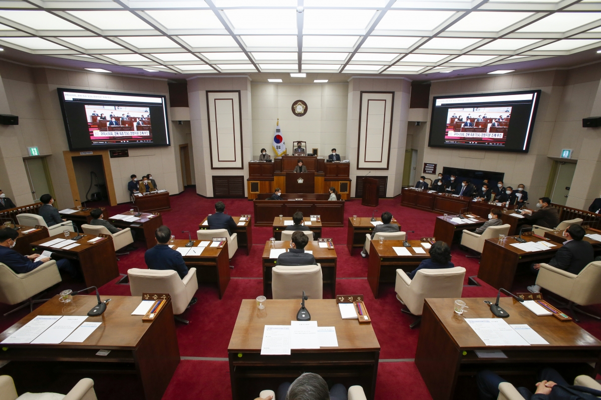 20221216-023[_P7U6113-1-제263회 구미시의회 제2차 정례회 제3차 본회의시 이지연 의원 5분 자유발언.jpg