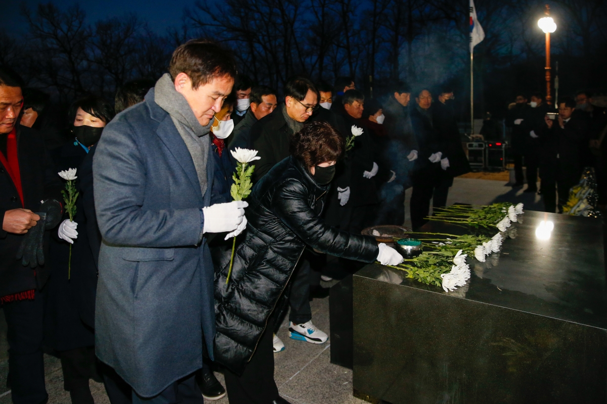 20230102-020[_P7U8017-2023 새해 충혼탑 참배.JPG